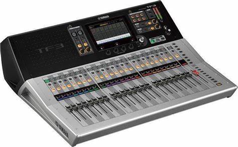 Mezcladora De 24 Canales Digital Yamaha TF3 